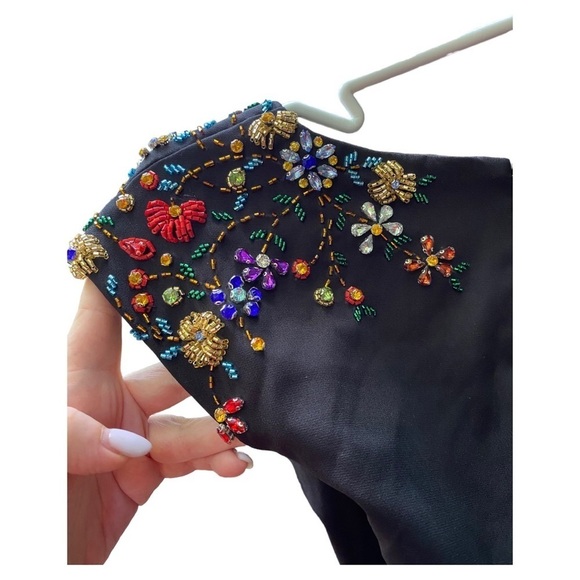 NWOT leena for Mac Duggal Plunge Neck Empire Waist Beaded Shoulder Gown - Picture 7 of 11